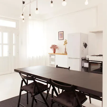Apartment Prism Retreat