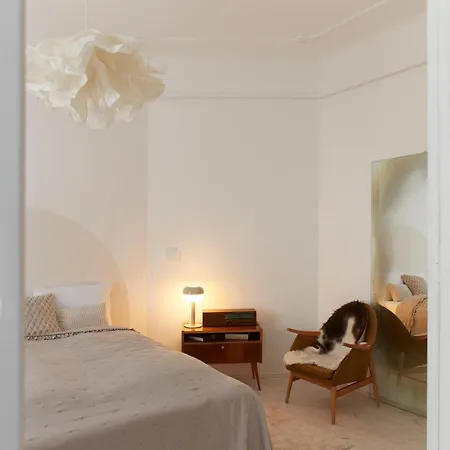 Prism Retreat Apartment *